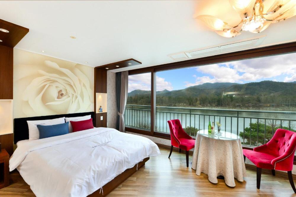 Moonlight Blue Pension Gapyeong Exterior foto