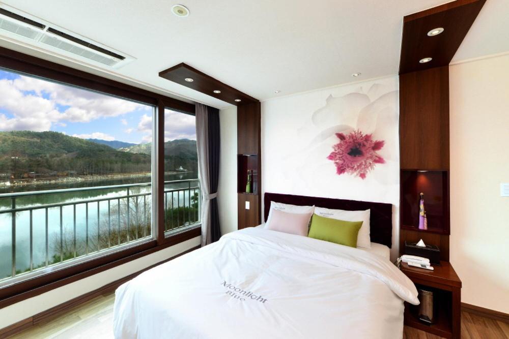 Moonlight Blue Pension Gapyeong Exterior foto